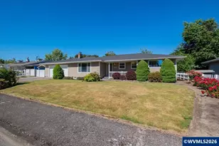 215 46th Ave SE, Salem, OR 97317 - Photo 3
