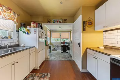 442 23rd St SE, Salem, OR 97301 - Photo 11