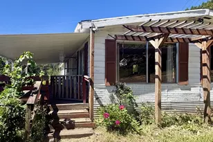 76582 Davis Rd, Oakridge, OR 97463 - Photo 5