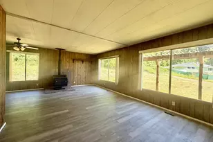 76582 Davis Rd, Oakridge, OR 97463 - Photo 7