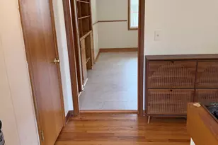 1090 Luradel Ave S, Salem, OR 97302 - Photo 3