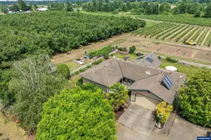 30248 S Barlow Rd, Hubbard, OR 97032 - Photo 11