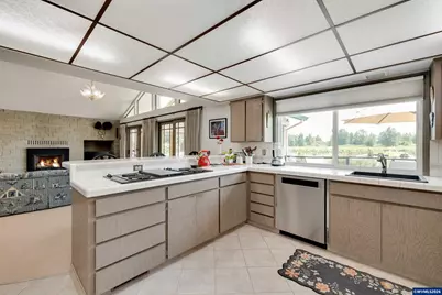30248 S Barlow Rd, Hubbard, OR 97032 - Photo 13