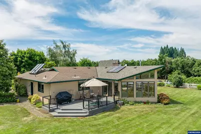 30248 S Barlow Rd, Hubbard, OR 97032 - Photo 5