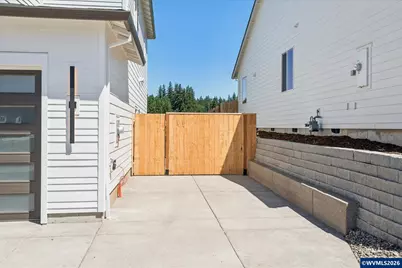 769 Riley Dr, Silverton, OR 97381 - Photo 25