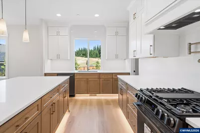769 Riley Dr, Silverton, OR 97381 - Photo 9