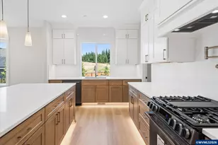 769 Riley Dr, Silverton, OR 97381 - Photo 9
