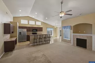 914 Oakmont Lp NE, Albany, OR 97322 - Photo 7