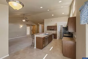 914 Oakmont Lp NE, Albany, OR 97322 - Photo 13