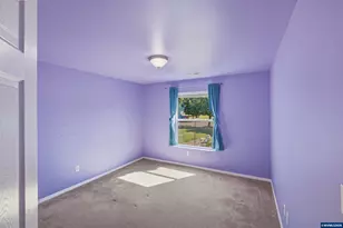 914 Oakmont Lp NE, Albany, OR 97322 - Photo 27