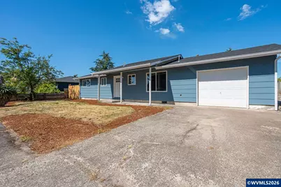 820 12th St, Lebanon, OR 97355 - Photo 5