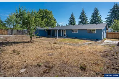 820 12th St, Lebanon, OR 97355 - Photo 19
