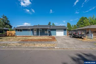 820 12th St, Lebanon, OR 97355 - Photo 3