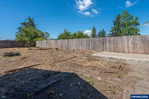 820 12th St, Lebanon, OR 97355 - Photo 21