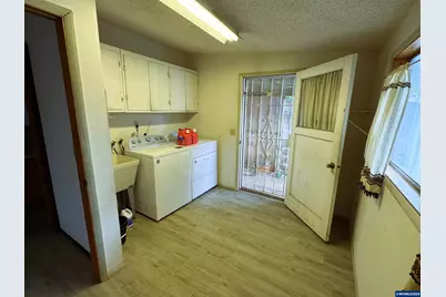 27690 Fern Ridge Rd, Sweet Home, OR 97386 - Photo 35