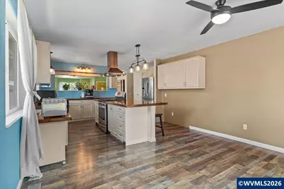 1608 9th Av, Sweet Home, OR 97386 - Photo 9