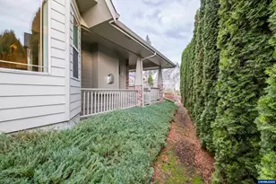 811 Northpoint Lp, Brownsville, OR 97327 - Photo 33