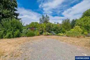 37625 Sunset Ln, Brownsville, OR 97327 - Photo 5