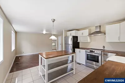 37625 Sunset Ln, Brownsville, OR 97327 - Photo 9