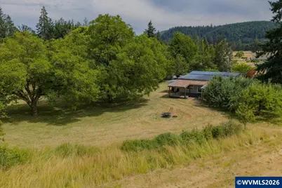 37625 Sunset Ln, Brownsville, OR 97327 - Photo 3