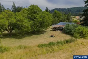 37625 Sunset Ln, Brownsville, OR 97327 - Photo 3