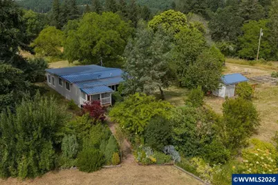 37625 Sunset Ln, Brownsville, OR 97327 - Photo 5