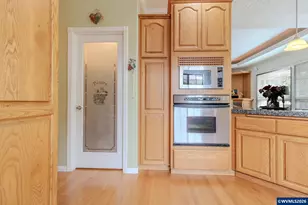 1371 Ranier Lp NW, Salem, OR 97304 - Photo 15