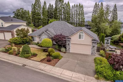 1371 Ranier Lp NW, Salem, OR 97304 - Photo 3