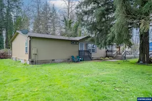 1606 11th Ave, Sweet Home, OR 97386 - Photo 3