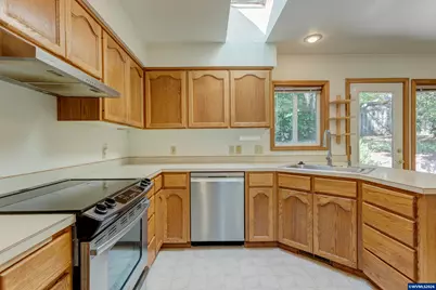 2062 NW Myrtlewood Wy, Corvallis, OR 97330 - Photo 13