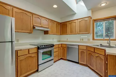 2062 NW Myrtlewood Wy, Corvallis, OR 97330 - Photo 17