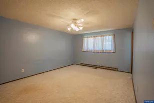 951 Dogwood St, Sweet Home, OR 97386 - Photo 7