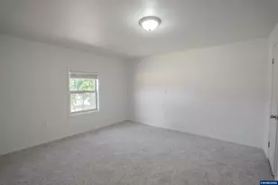 951 Dogwood St, Sweet Home, OR 97386 - Photo 29