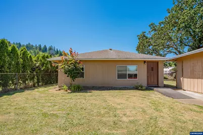 951 Dogwood St, Sweet Home, OR 97386 - Photo 3