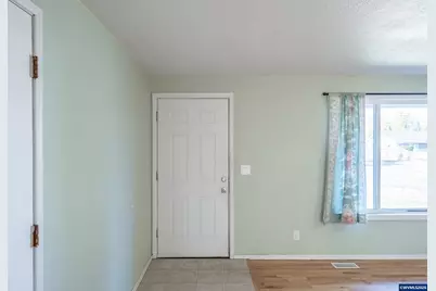 1625 Jackson St SE, Albany, OR 97322 - Photo 5