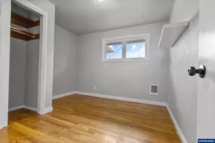 210 Walnut Dr S, Monmouth, OR 97361 - Photo 17