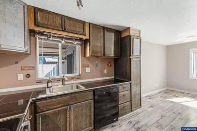 2790 S 9th St, Lebanon, OR 97355 - Photo 11