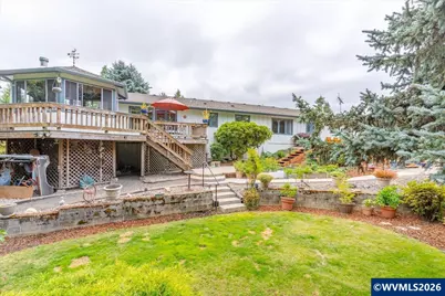 1360 SW Laurelwood Dr, Dallas, OR 97338 - Photo 27