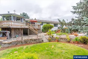 1360 SW Laurelwood Dr, Dallas, OR 97338 - Photo 27