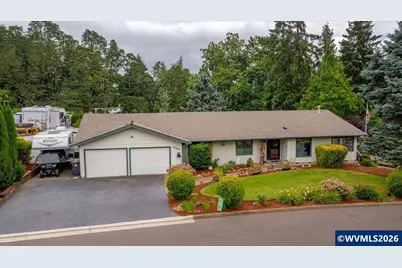 1360 SW Laurelwood Dr, Dallas, OR 97338 - Photo 1