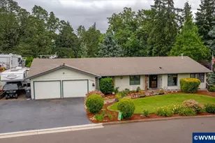 1360 SW Laurelwood Dr, Dallas, OR 97338 - Photo 1