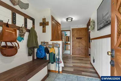 1360 SW Laurelwood Dr, Dallas, OR 97338 - Photo 13