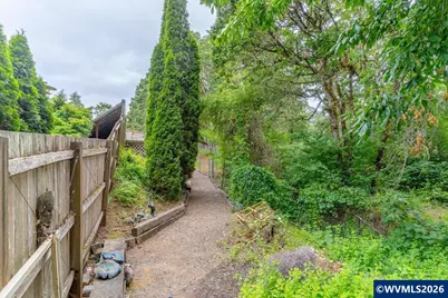1360 SW Laurelwood Dr, Dallas, OR 97338 - Photo 31