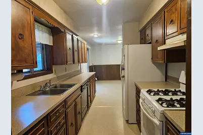 4526 Pennsylvania Av SE, Salem, OR 97317 - Photo 15