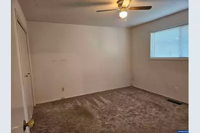 4526 Pennsylvania Av SE, Salem, OR 97317 - Photo 9