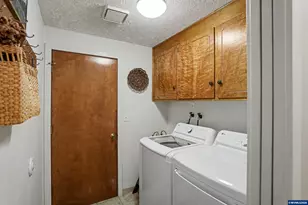 645 John St, Mount Angel, OR 97362 - Photo 15