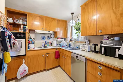 1404 Umpqua Rd, Woodburn, OR 97071 - Photo 11