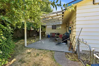 1404 Umpqua Rd, Woodburn, OR 97071 - Photo 23