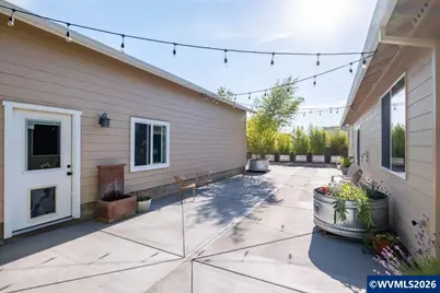2151 NE Deciduous Av, Albany, OR 97321 - Photo 43