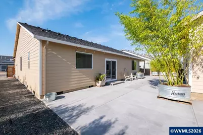 2151 NE Deciduous Av, Albany, OR 97321 - Photo 41